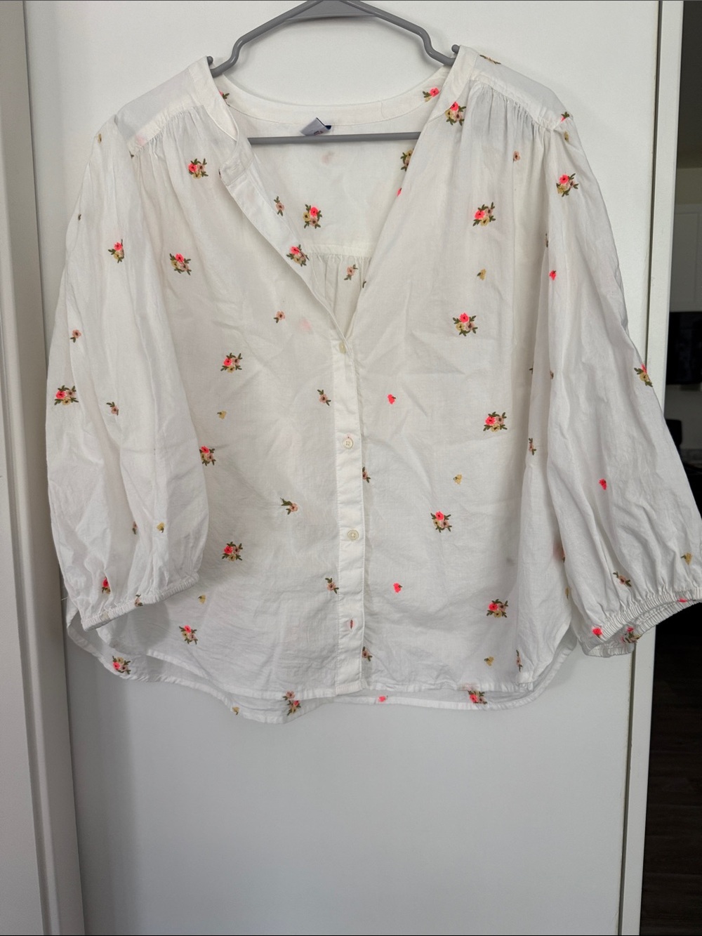 Old Navy White Cotton Button-Front Blouse with Pink Floral Embroidery